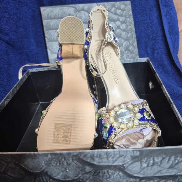 AZALEA WANG SAPPHIRE BLUE SATIN JEWELED PLATFORM SANDALS - Picture 6 of 6